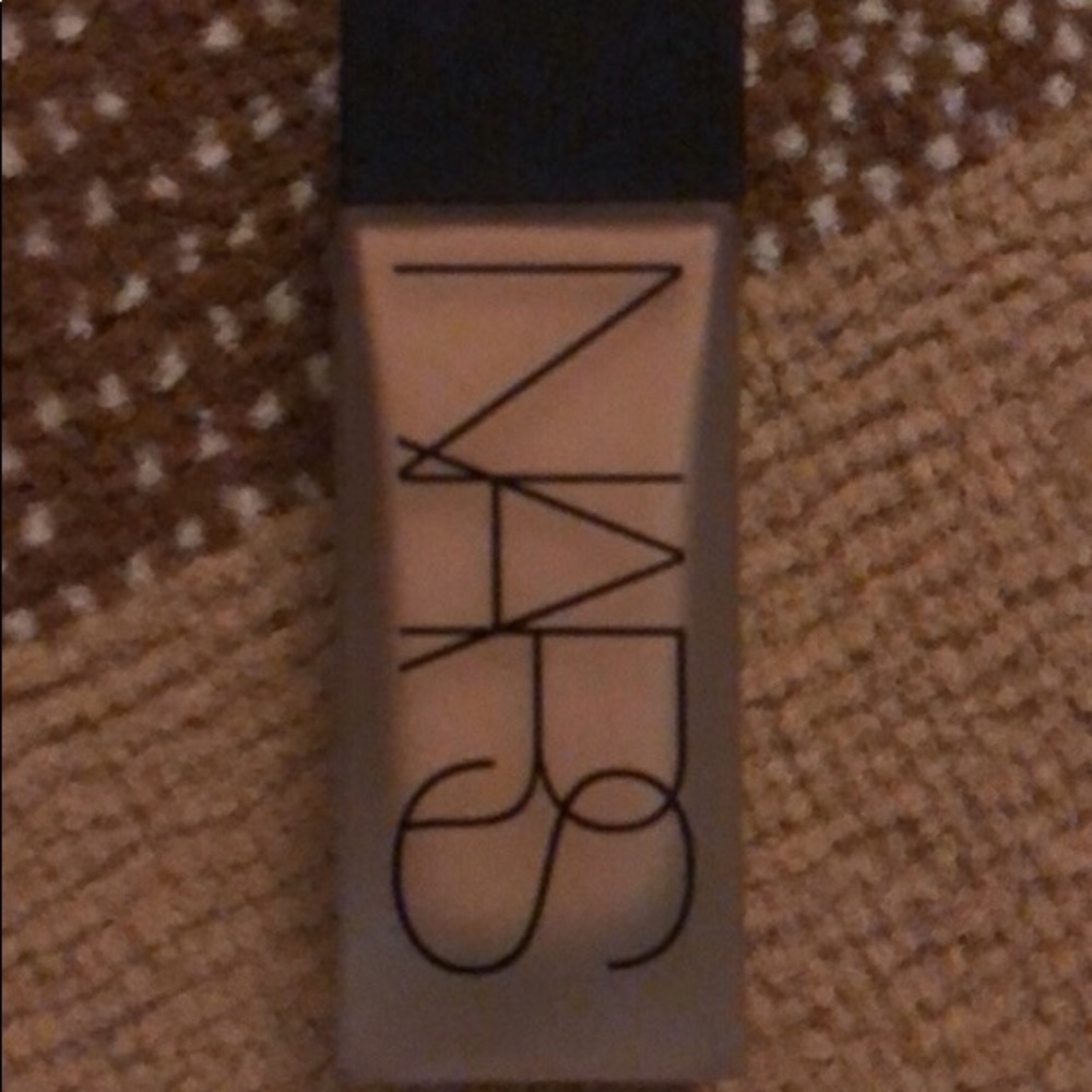 Nars cover up